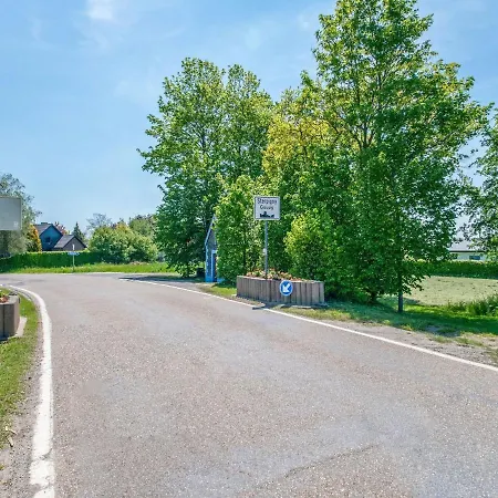 Wonderful Holiday Home In Gouvy With Sauna And Jacuzzi Hébergement de vacances Gouvy