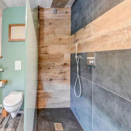 Wonderful Holiday Home In Gouvy With Sauna And Jacuzzi * Gouvy